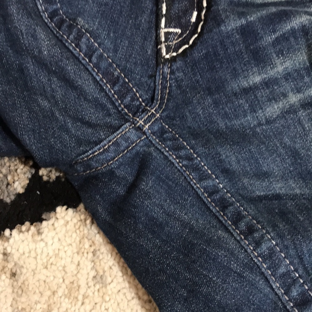 💙 Miss Me Cross Wing Distressed Denim Jean - Picture 10 of 15